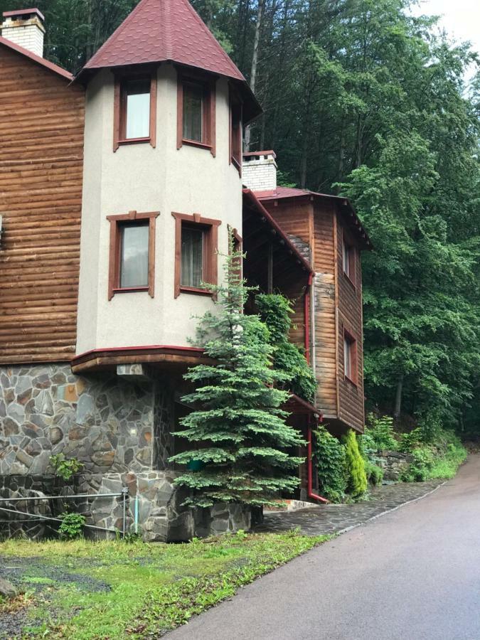 Elf-Cottage Tur'ya Paseka Exterior photo